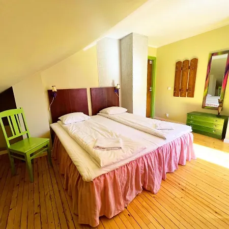 Tiglkak Hostal *