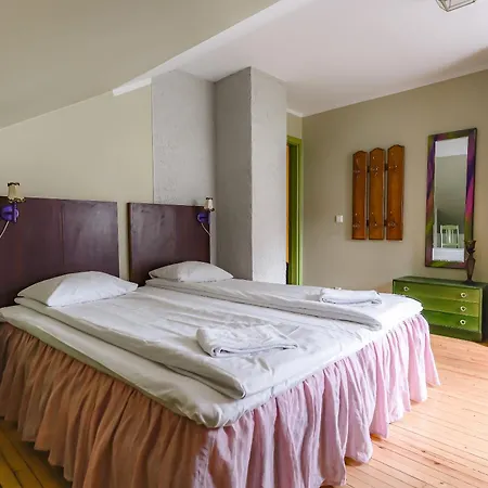 Tiglkak אכסניה *