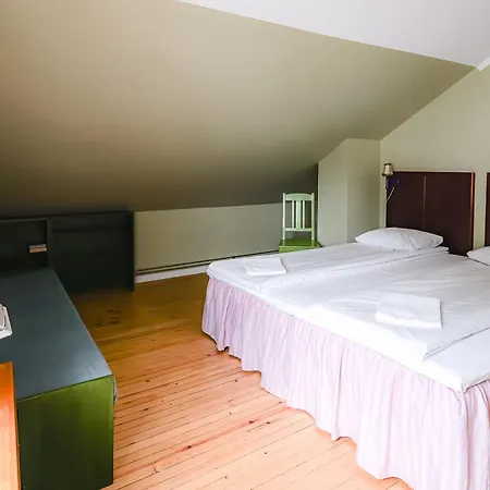 Tiglkak אכסניה